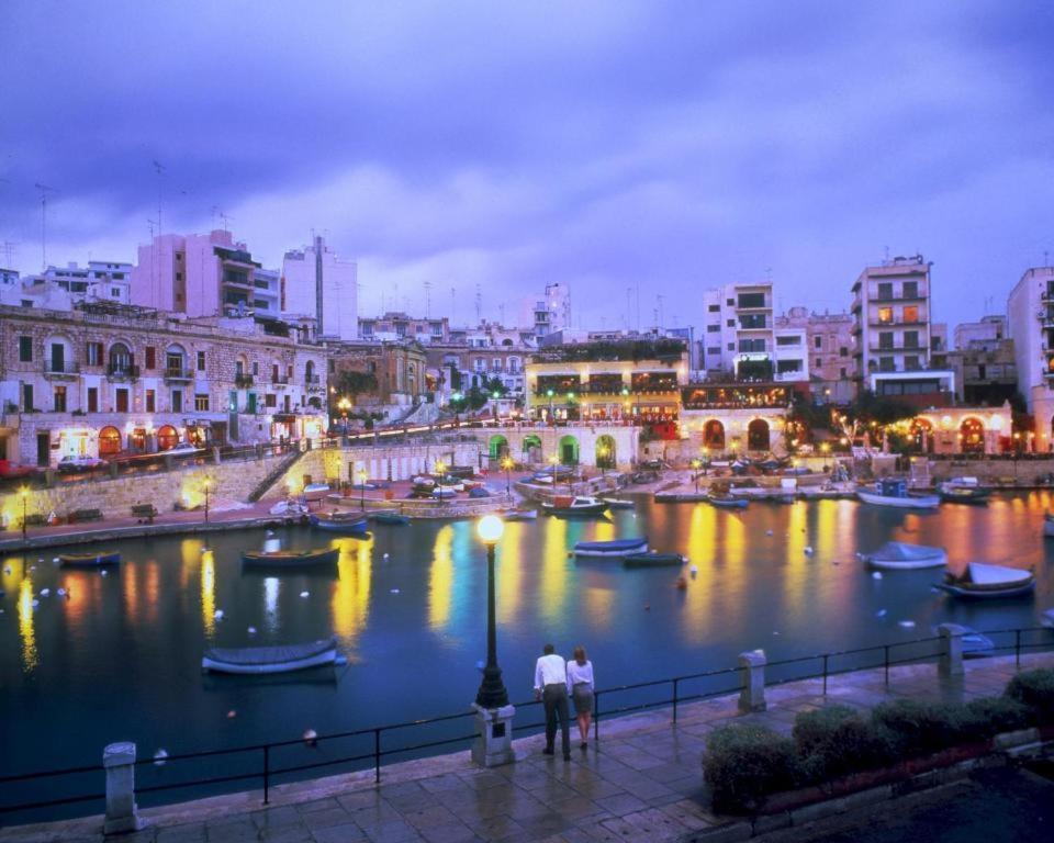 A Lovely 3 Bedroom, 3 Baths Home In The Centre Of Gzira By 360 Estates ภายนอก รูปภาพ